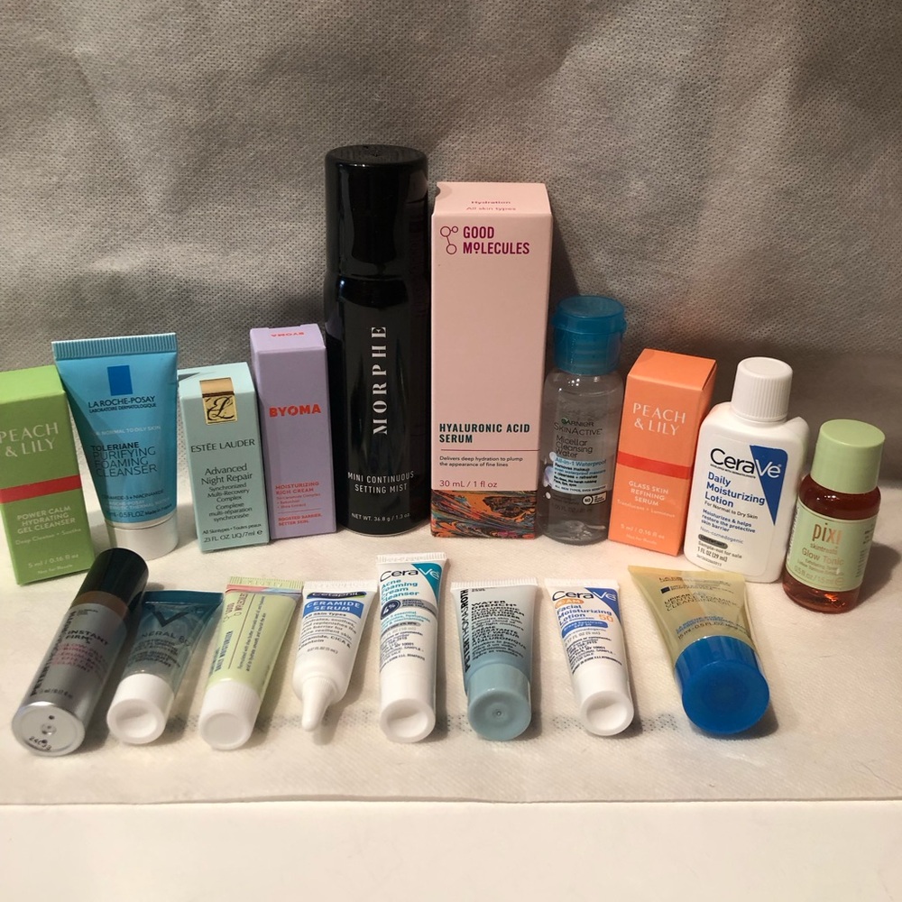 NWT in box 19 piece Luxury skincare travel set to cleanse, moisturize & treat